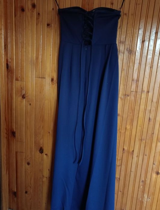 Синя бална рокля