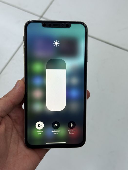 Iphone xs max 64 gb 78% batare aybi yuq hama joyi ishlaydi