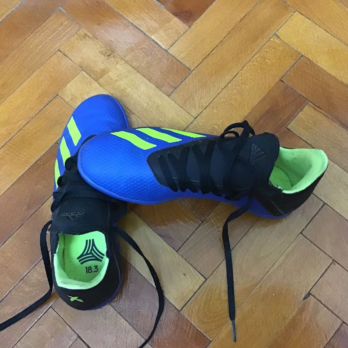 Vând ghete de fotbal Adidas X TANGO 18.3 TF J