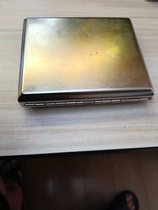 метална табакера ретро