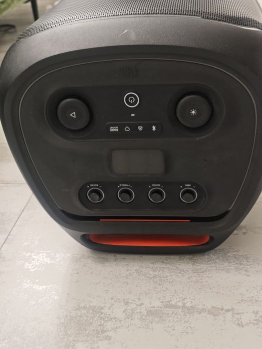 Boxă JBl Ultimate Stare foarte buna