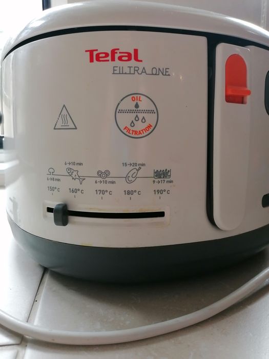 Фритюрник TEFAL filtra one FF162131