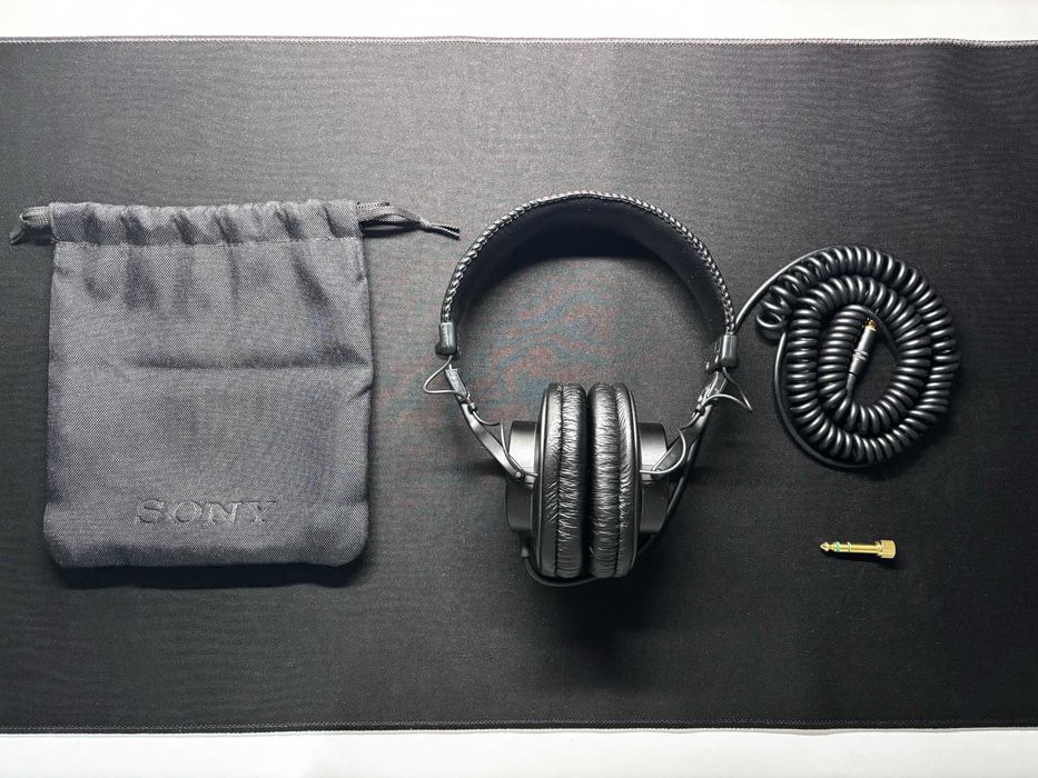 Мониторные наушники Sony MDR-7506