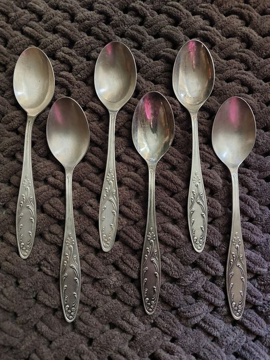 Столовые при.оры мельхиор