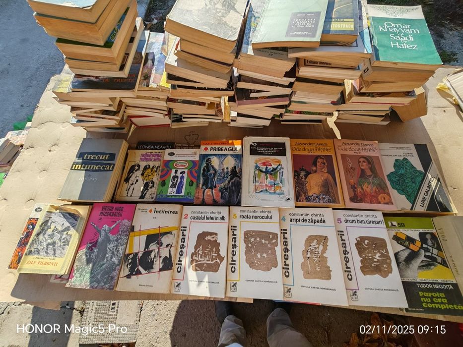 Cărți vechi anticariat