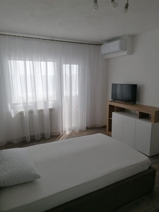 Închiriez apartament în București