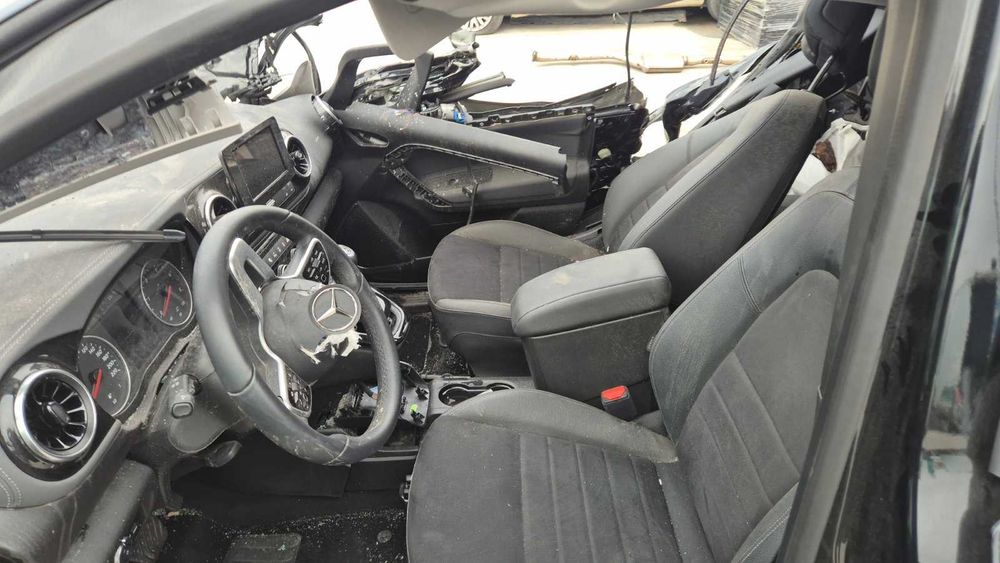 Mercedes-Benz  T-класа-180D Citan