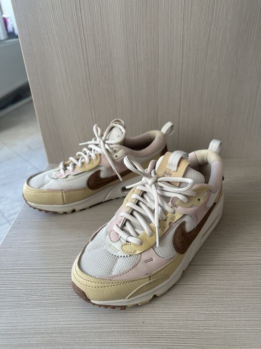 Дамски обувки- Nike