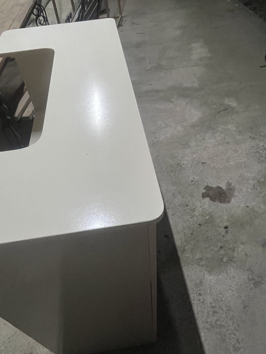 Мебель для бутика