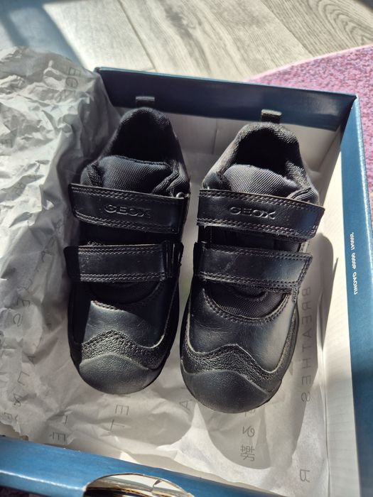 Adidasi impermeabili Geox