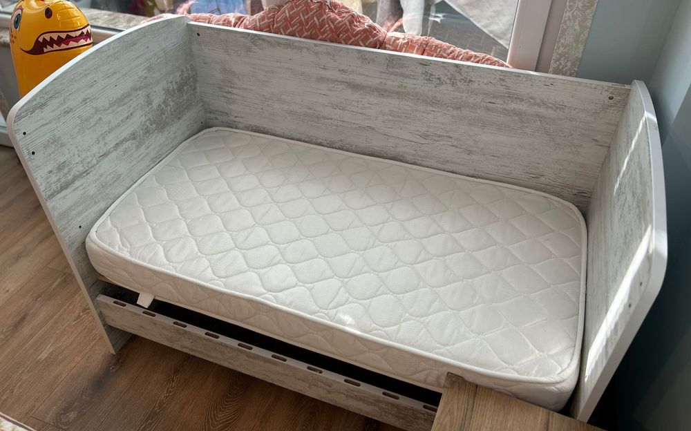 Бебешко легло с матрак