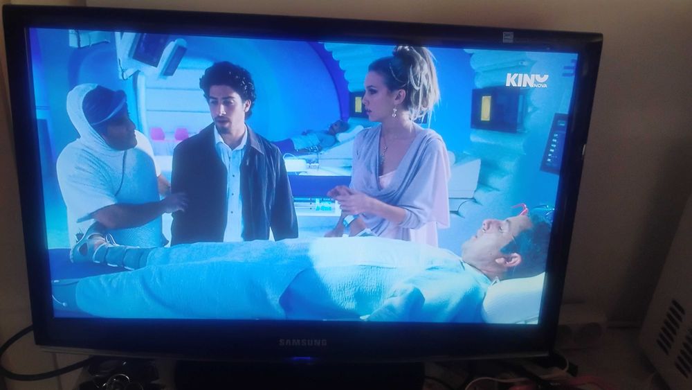 Телевизор/монитор Samsung SyncMaster 2333HD
