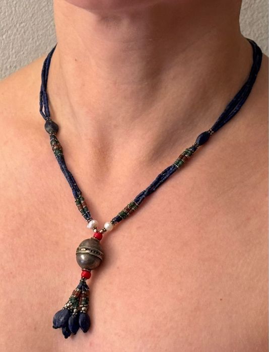 Colier vechi etnic/tribal din Lapis Lazuli, perle si pietre naturale