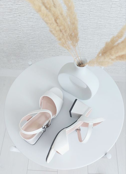 Женская обувь 33-34 размер