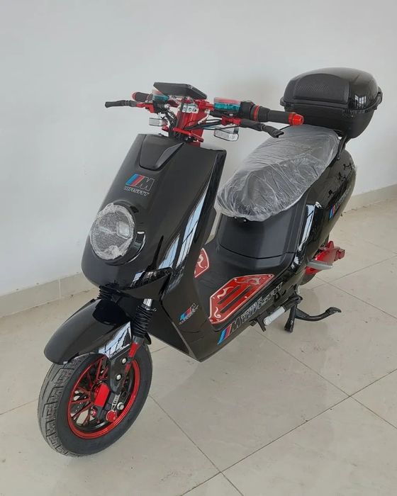 электро скутер wasat bmw