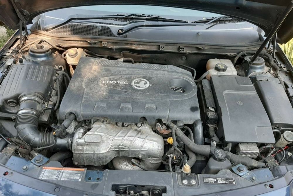 На части Опел инсигниа 2.0 crdi 160к.с 118kw / Opel insignia