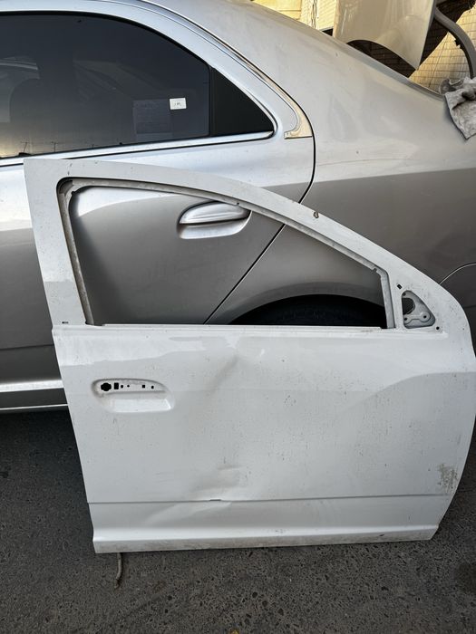 Cobalt eshik toza zavod oldi ong tomon miatina qisa boldi srocniga
