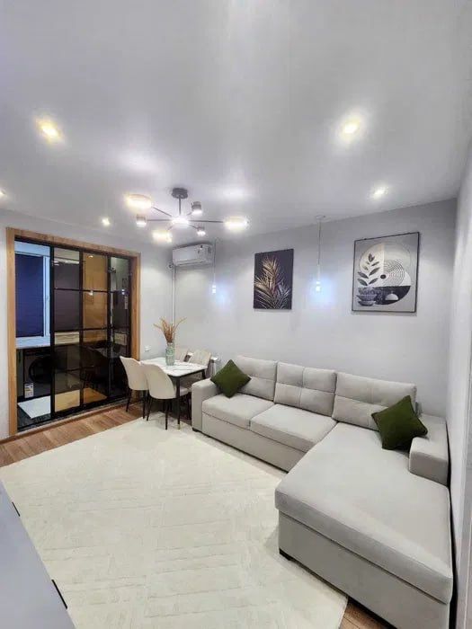 Чиланзар 6 квартал 2в3/1/4 Евро Меб+Тех