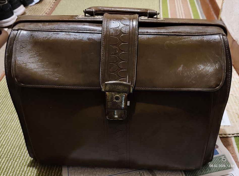 Ретро кожена чанта