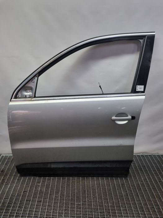 Usa Stanga Fata Volkswagen Tiguan 5N - SUV 4 Usi SILVER (1481)