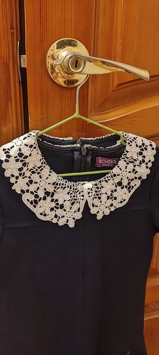 Продам школьное платье