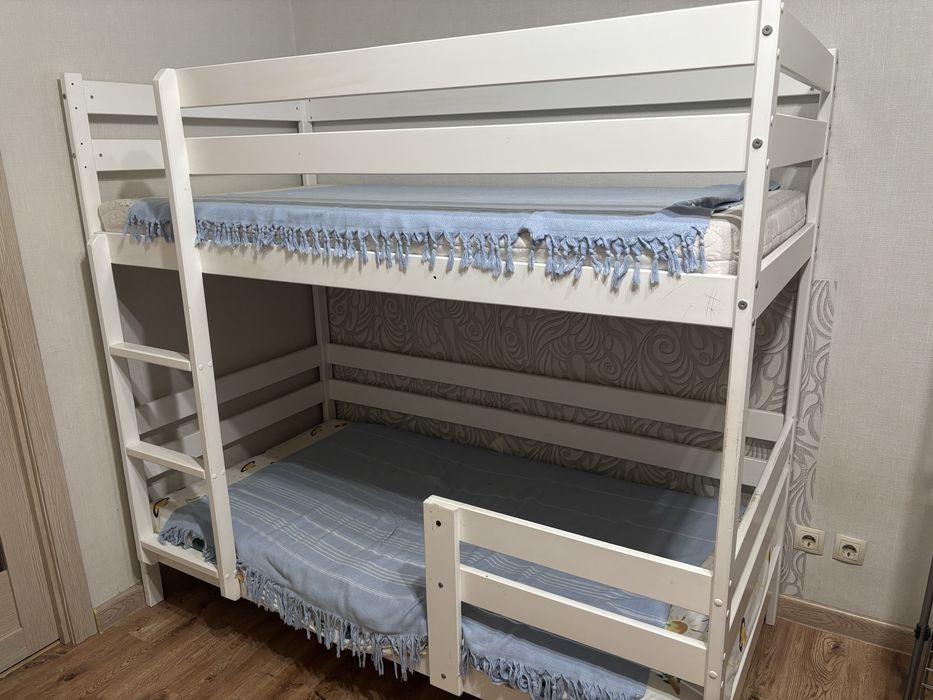 Продам 2 х яросную кровать 90х180