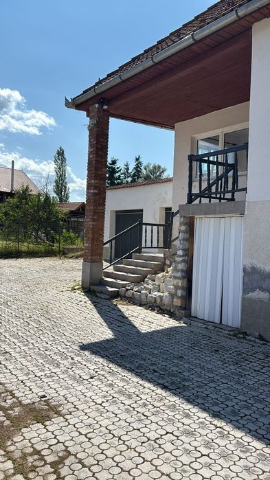 Se vinde casă Izvorul Mureș