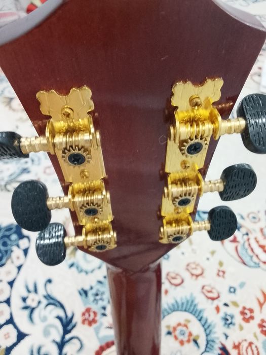 Гитара продается