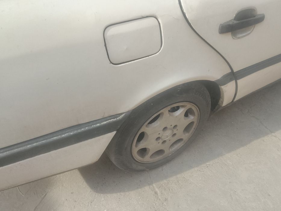 Продам мерс с180