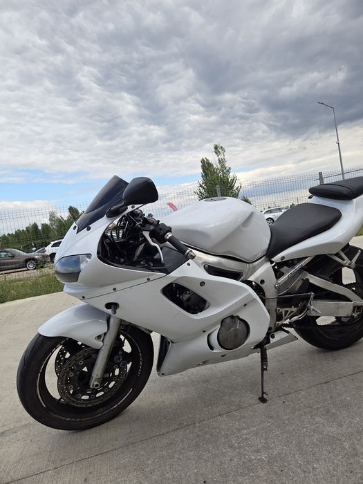 Vand yamaha r6 limitat A2