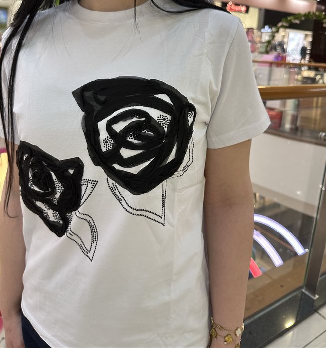 Дамска тениска с детайли MAX MARA