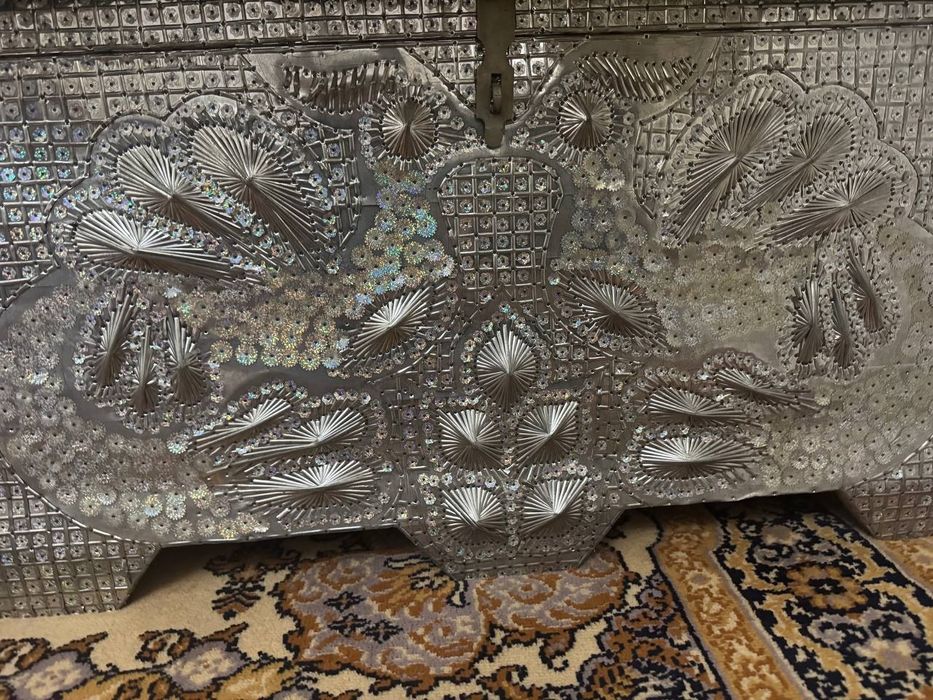 Sandiq sotiladii arzonga beriladii kimga qiziq tel qililaaa