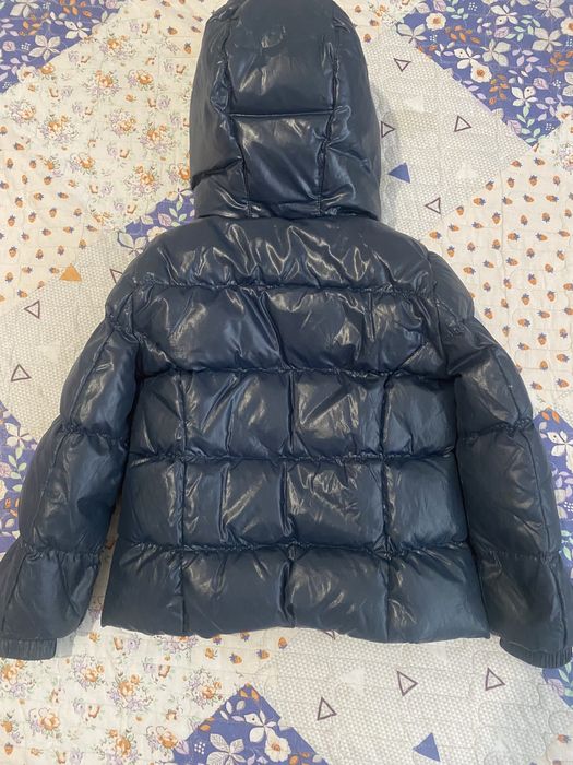 Продам куртку для девочки