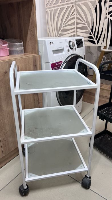 Помошники для салон красоты