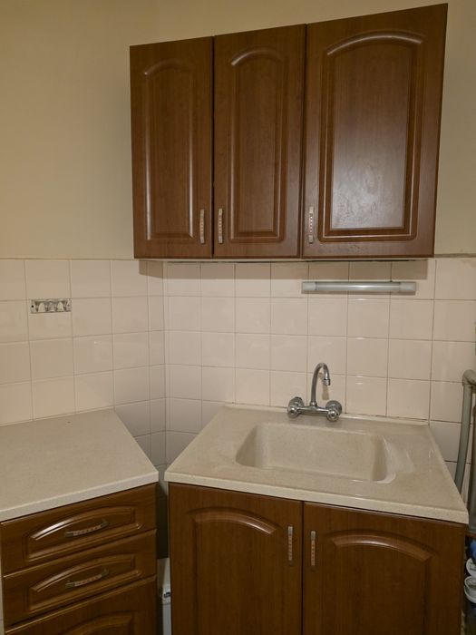 Продавам модулна кухня