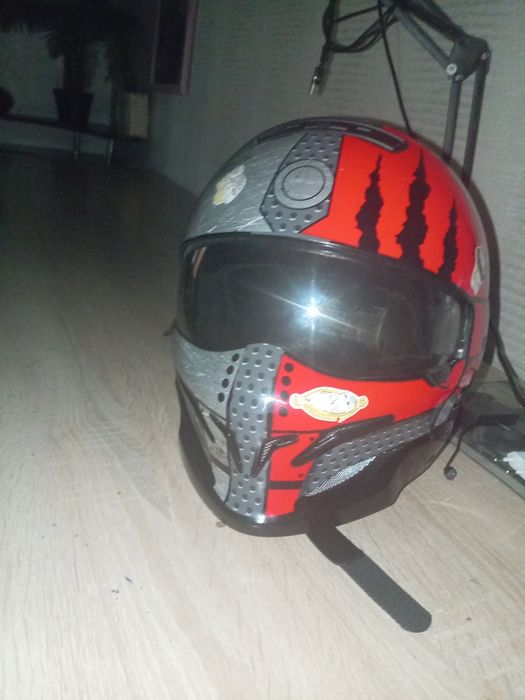Продам мото шлем