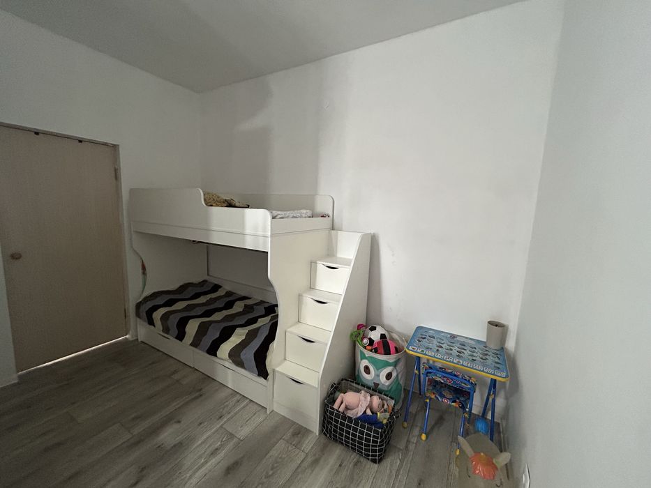 Двухъярусная детская кровать