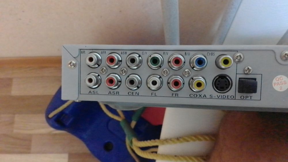 Продам двд плеер