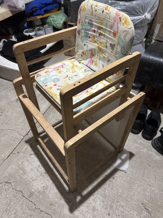 Детский стул и стол трансформер