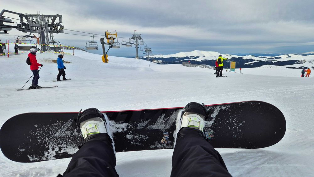 Echipament complet snowboard - Placa, Costum, Casca, Ochelari, Manusi