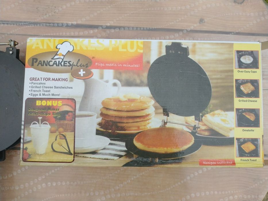 Tigaie dubla pentru clatite