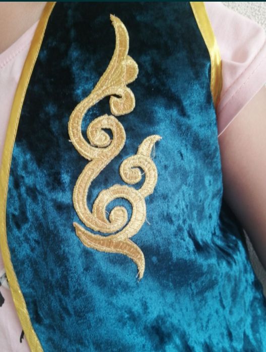 Национальный жилет для мальчика