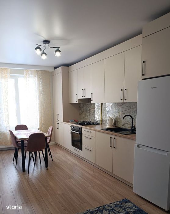 Apartament 2 camere, Vitan, 450 EUR/lună