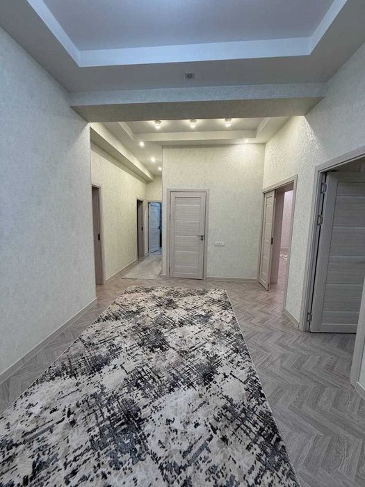 Айбек м. 3 ком GABUS с ремонтом укомплектованая