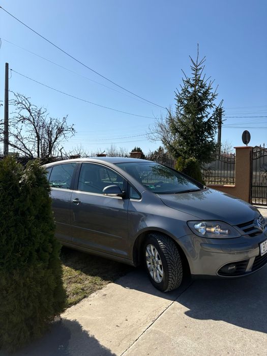 De vânzare Volkswagen Golf Plus an 2007! -2500 euro NEGOCIABIL