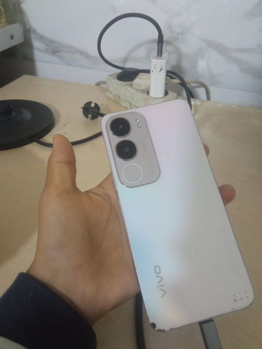 прадаю виво i19s