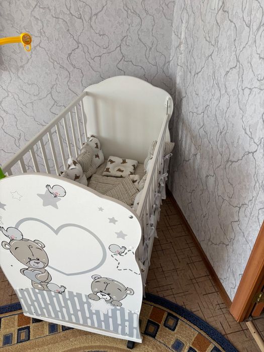 Детская кроватка