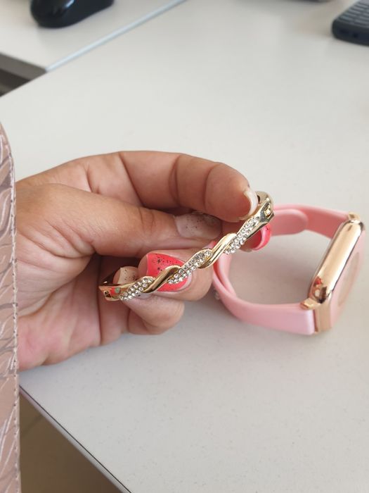 Нов комплект часовник и гривна