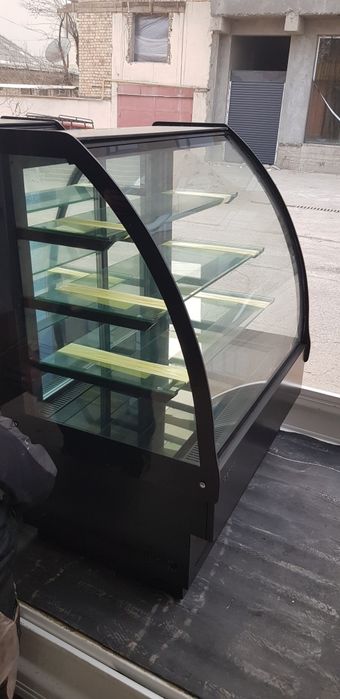 Холодильник витрина метровый