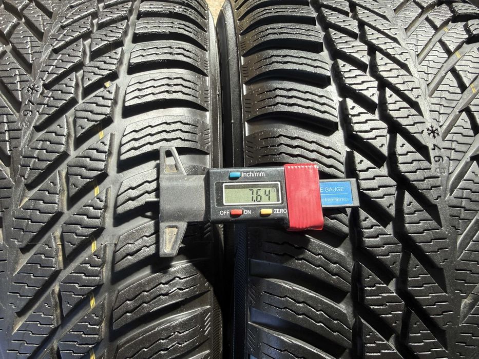 2x Anvelope iarna 205/65 r16 M+S - Nokian Snowproof 2